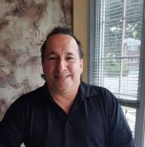 Meet your Posher, Daniel